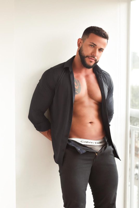 Ton Fernandes 24
