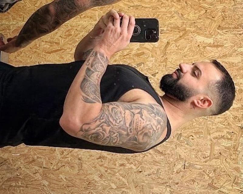 Ali Zayn 29