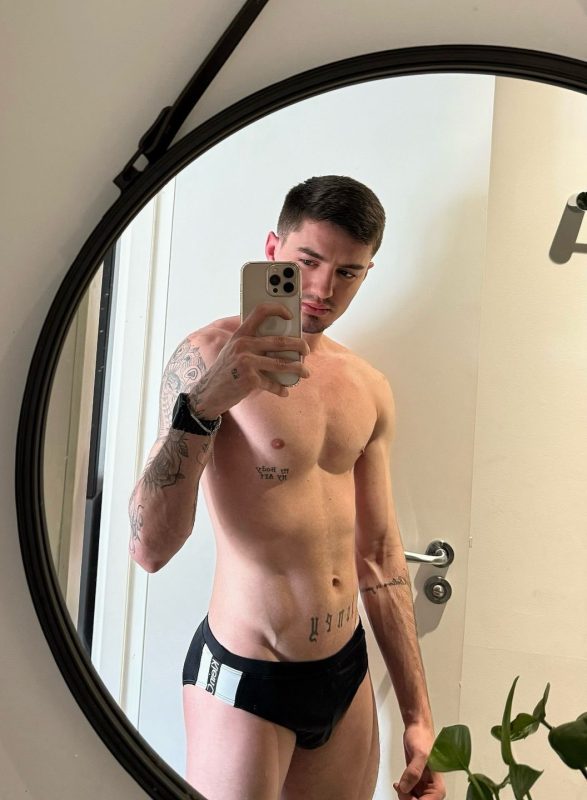 Vitor Maika 25