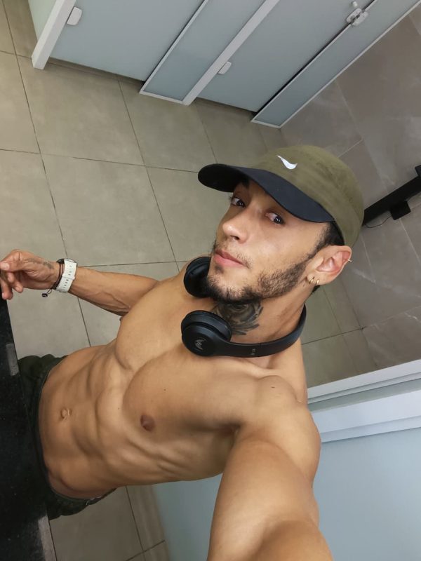 Felipe Castro 30