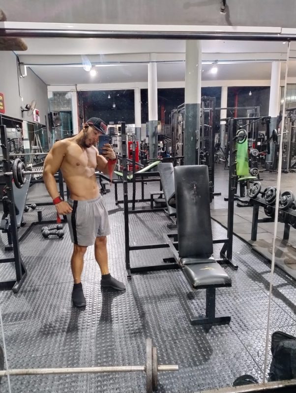 Felipe Castro 28