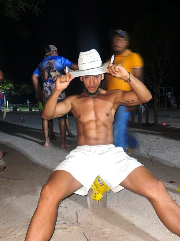 Felipe Castro 36