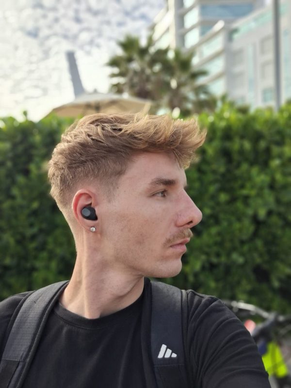 Ryan Gomez