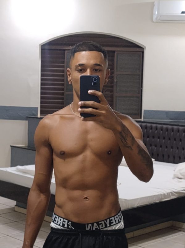 Alexandre de Paula 24