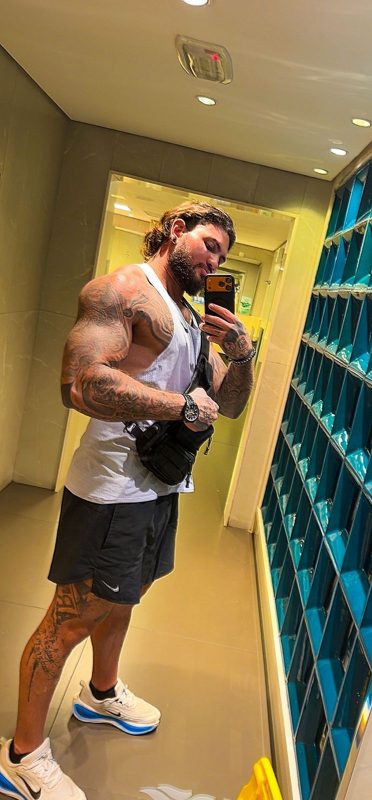 Leon Grego 17