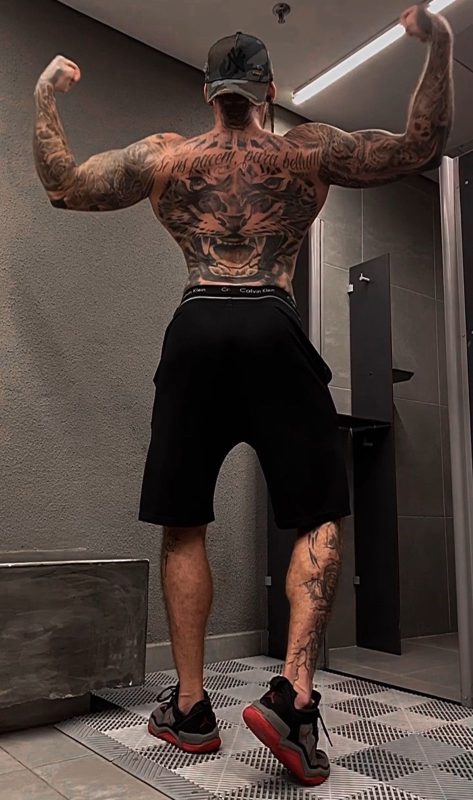 Leon Grego 19
