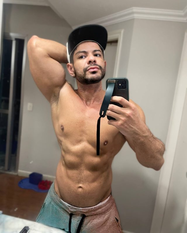 Johnny Diniz 8