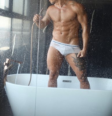 Enrique Massoterapia 3