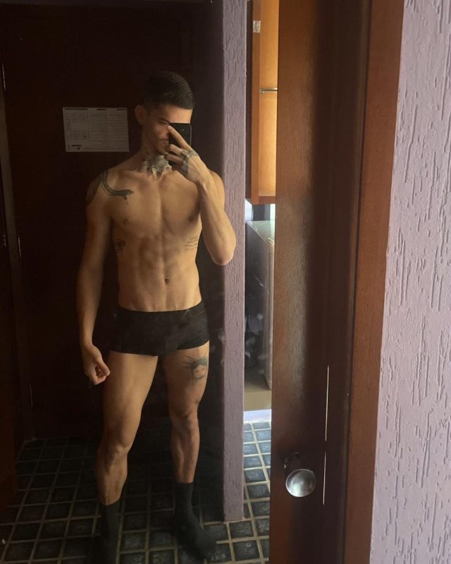 Adrian Magalhães 20