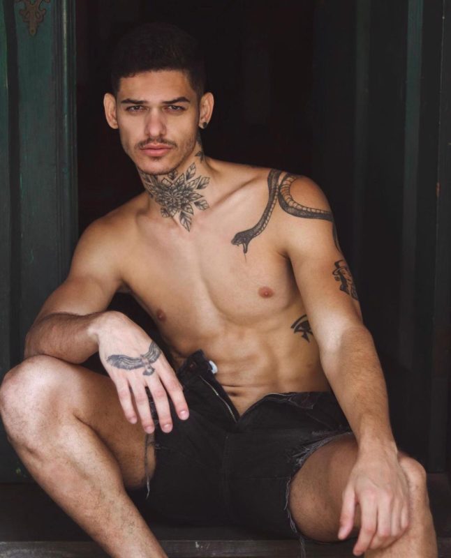 Adrian Magalhães 5