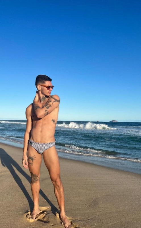 Adrian Magalhães 14