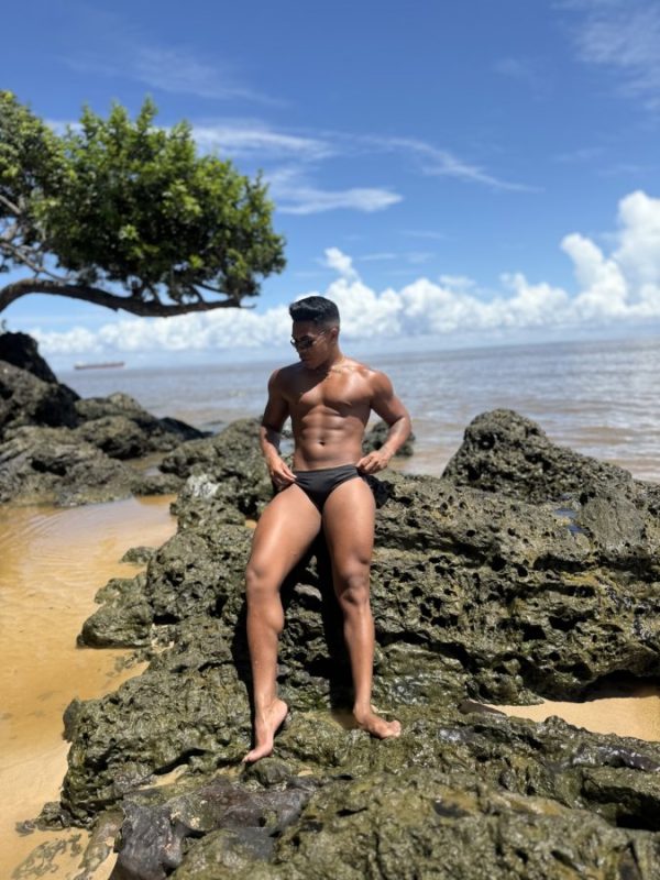Pietro Castro 28