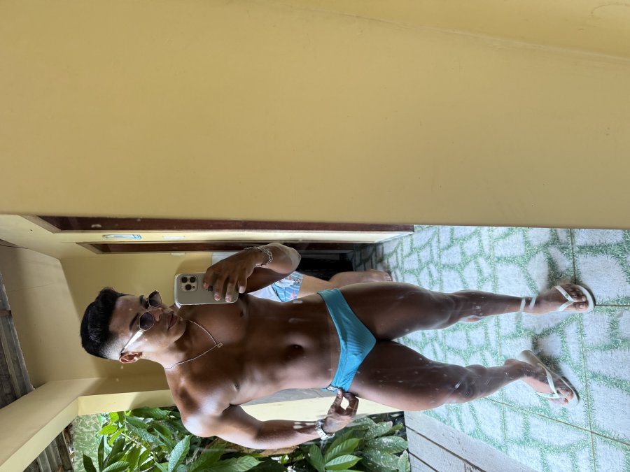 Pietro Castro 24