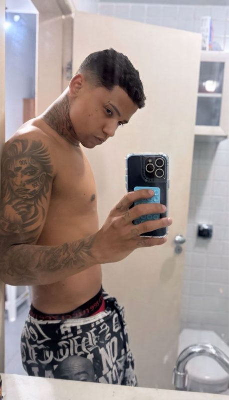 Alex Dotado 26