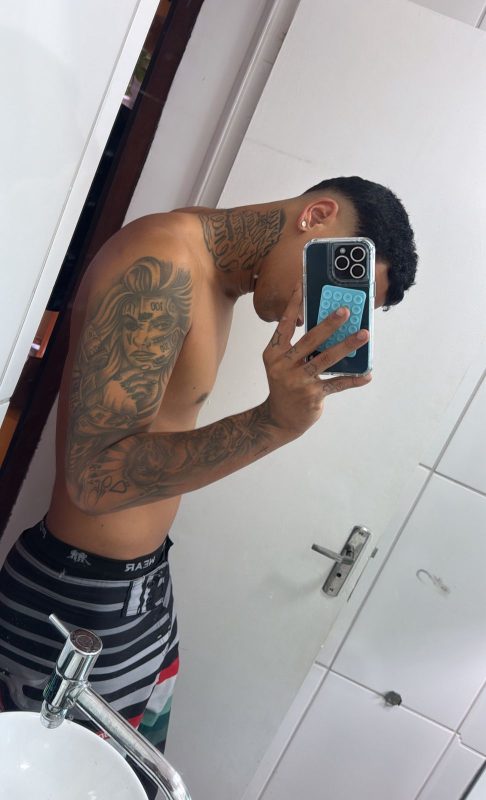 Alex Dotado 44