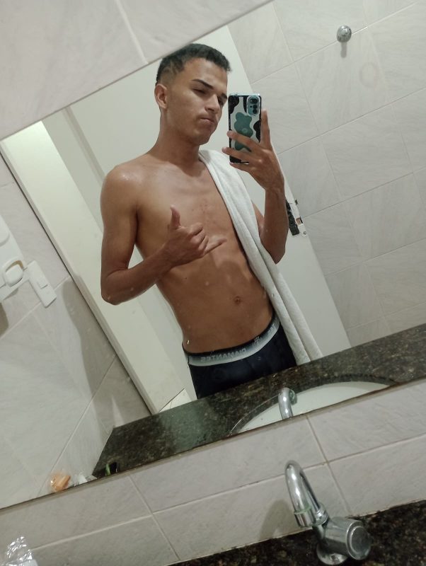Lucas Santana - Sem Local 32