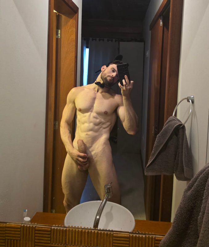 Maxwell Stone 13