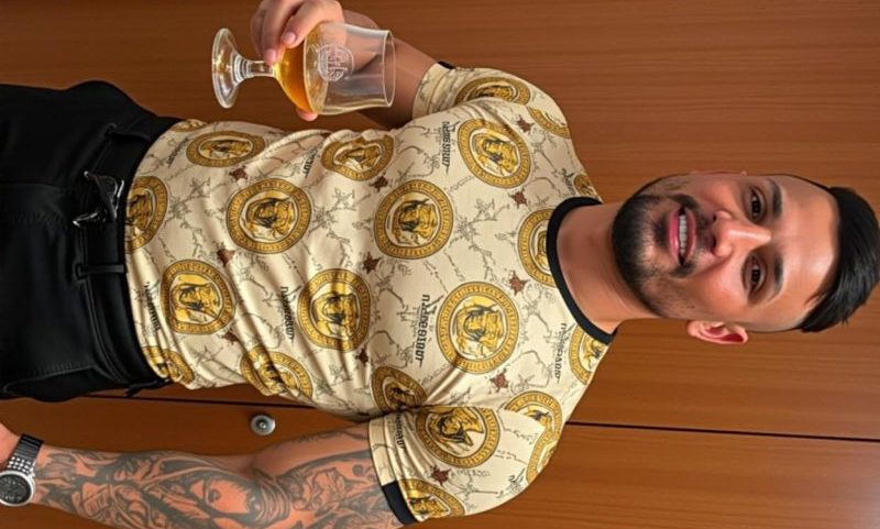 Oliver Mascarenhas 18