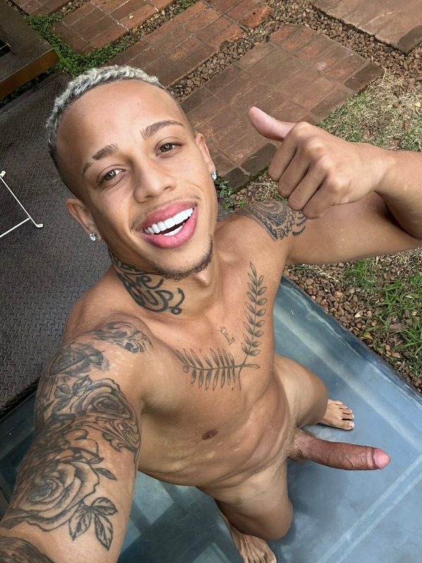 Lucas Ferrari 9