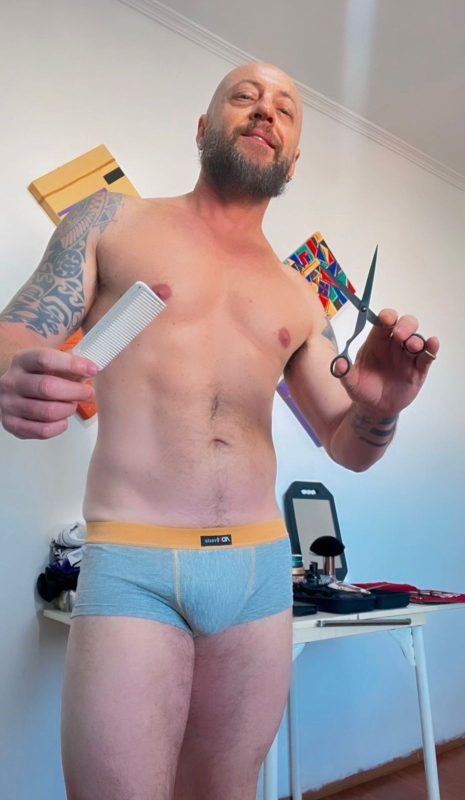 Barbeiro Nú Jhon 10