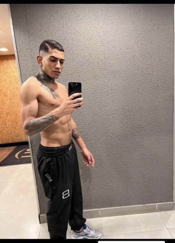 Arthur Castro 8