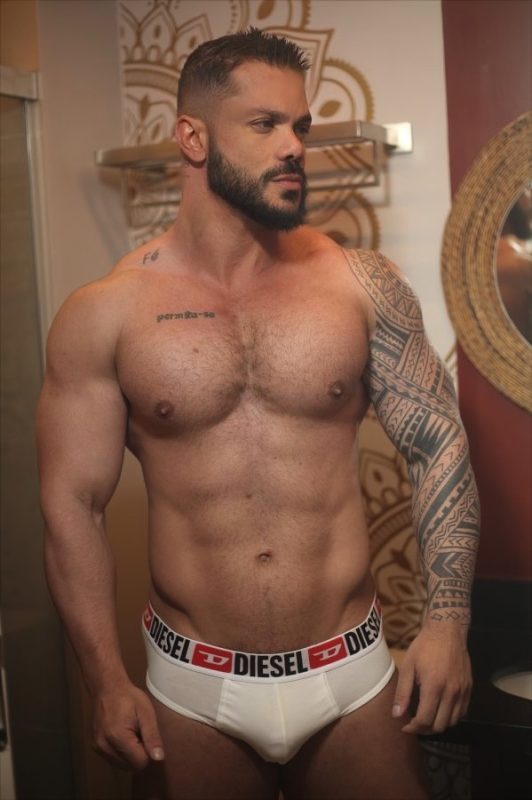 Arthur Brandão 9