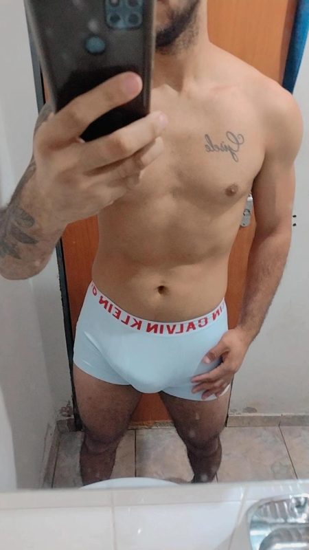 Douglas Silva 8