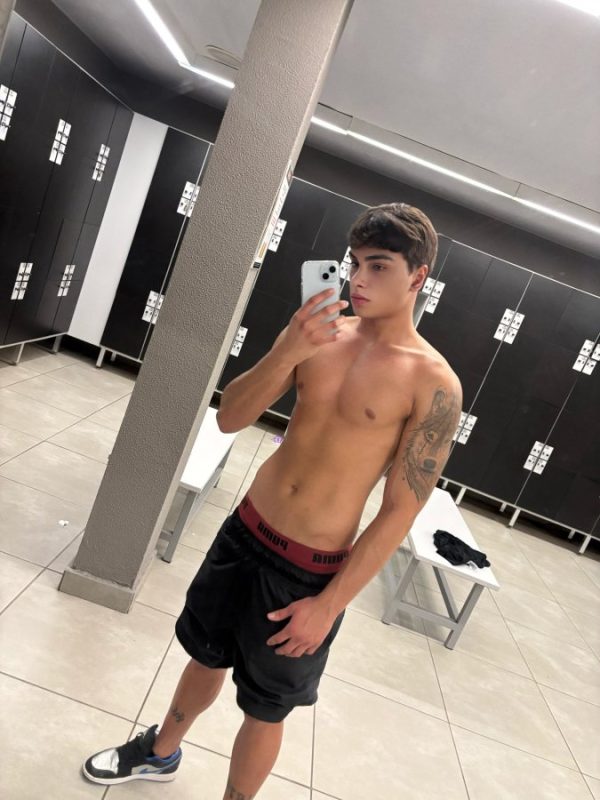 Ariel Rezende 47