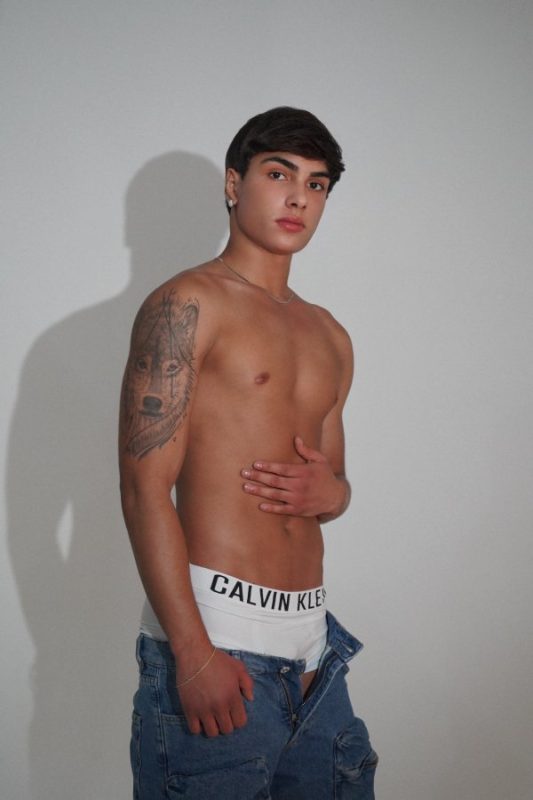 Ariel Rezende 55
