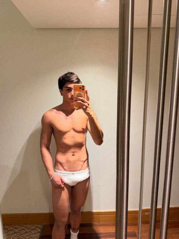 Ariel Rezende 42