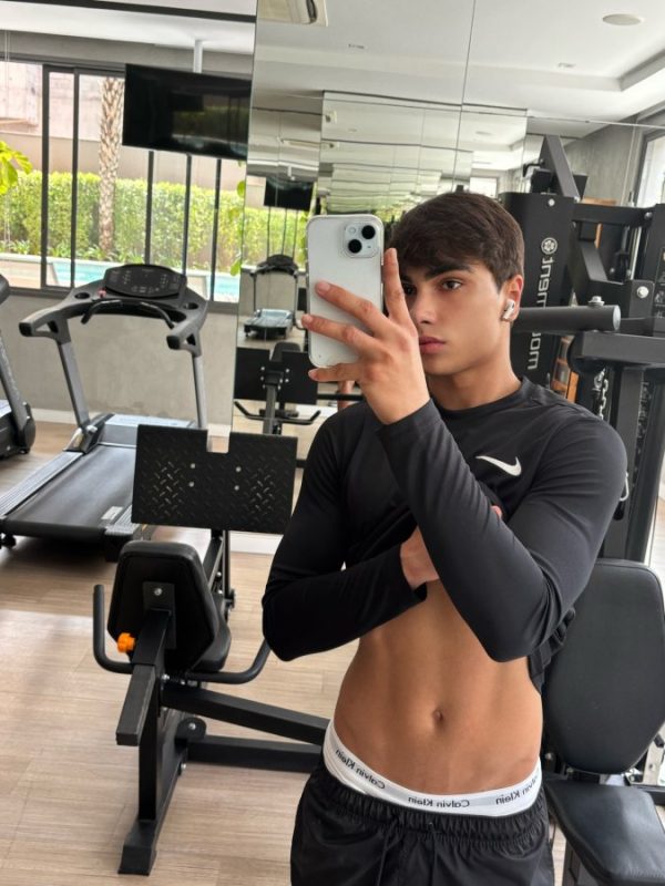 Ariel Rezende 43