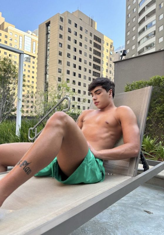 Ariel Rezende 41