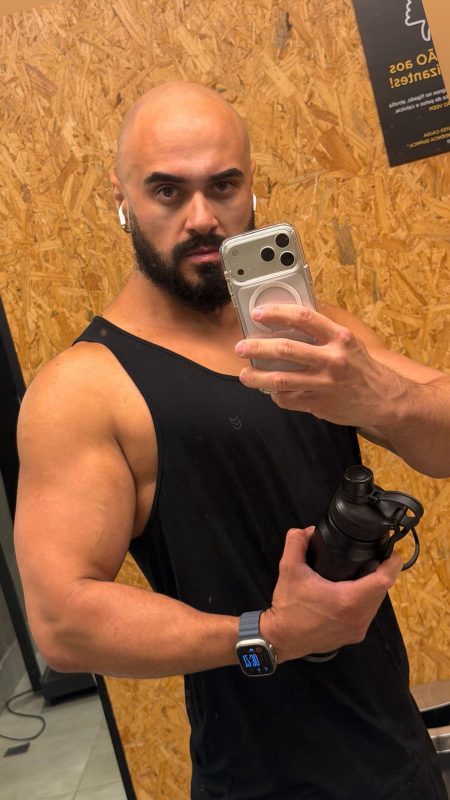 Léo Massagista 37