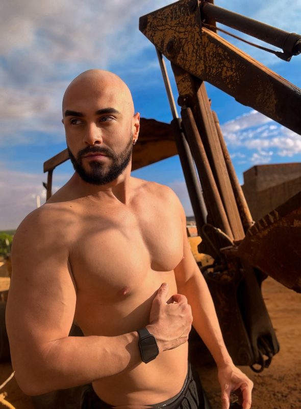 Léo Massagista 41