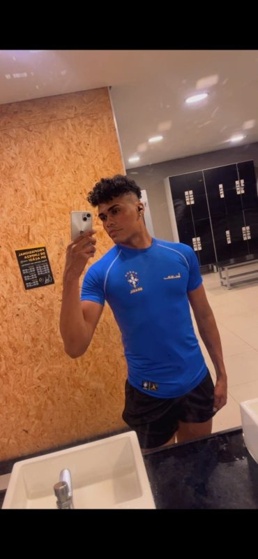 Gustavo Pereira 16