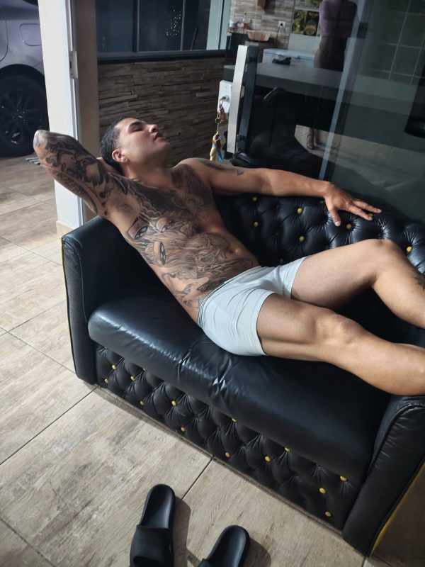 Leeo Novin Tatuado 10