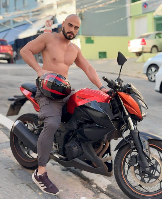 Léo Massagista 24
