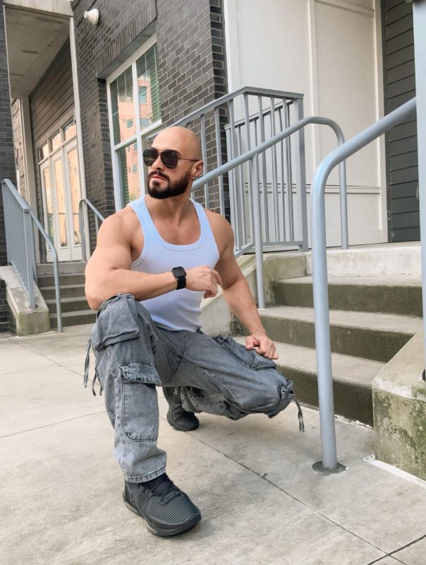 Léo Massagista 32