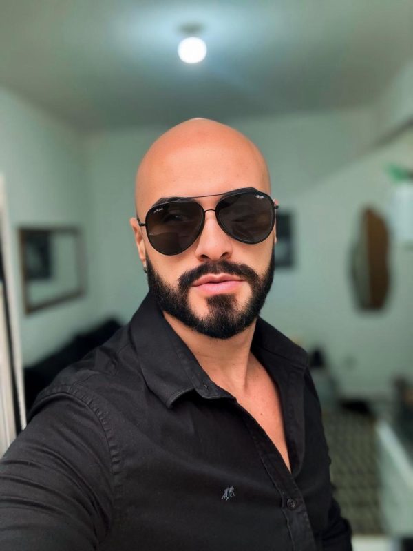 Léo Massagista 20
