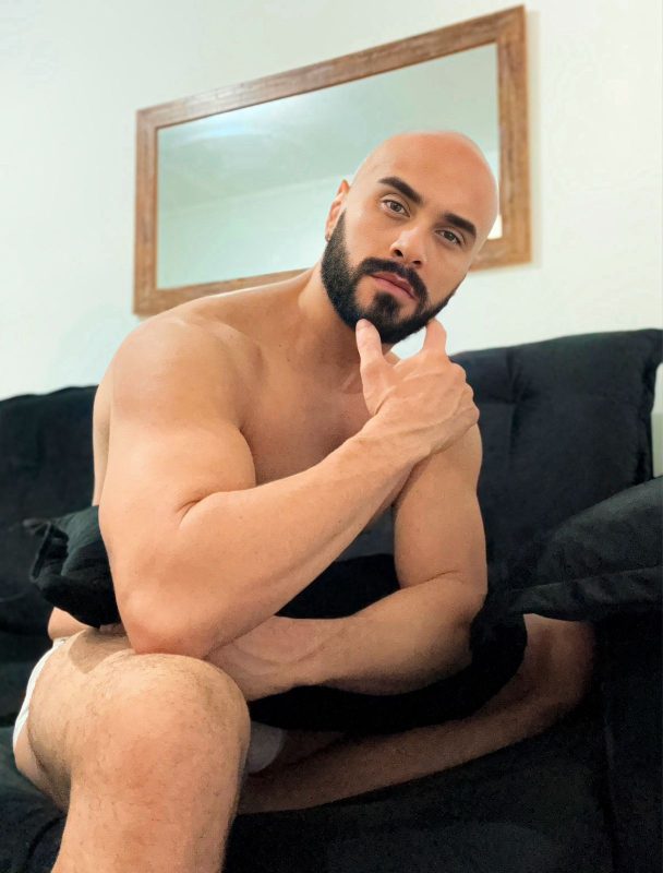 Léo Massagista 18