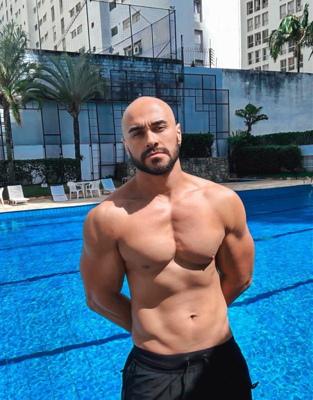 Léo Massagista 30