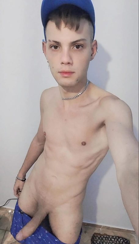 Alex Pikulu 17