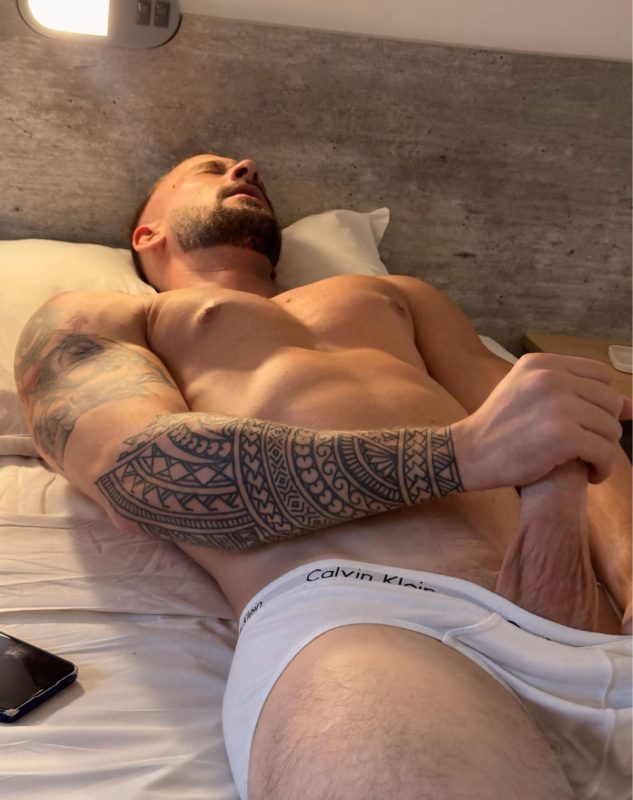 Alex Massagista 16
