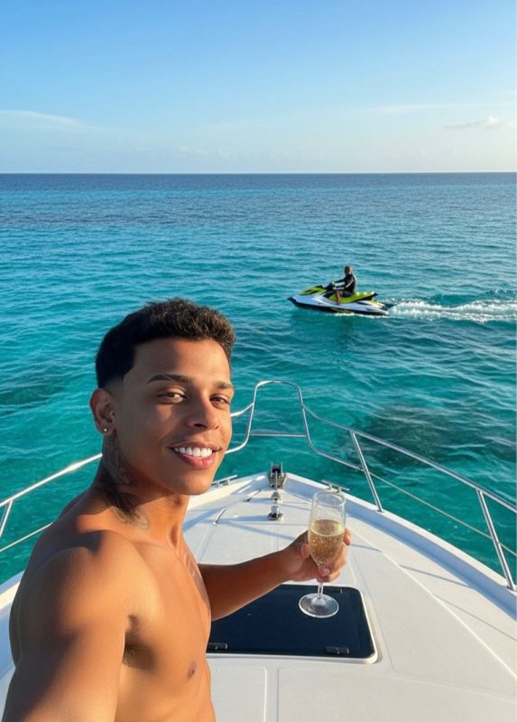 Caique Smith 32