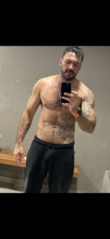 Toni Ferrari 4