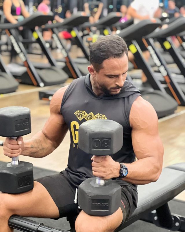 Moreno Carioca 9