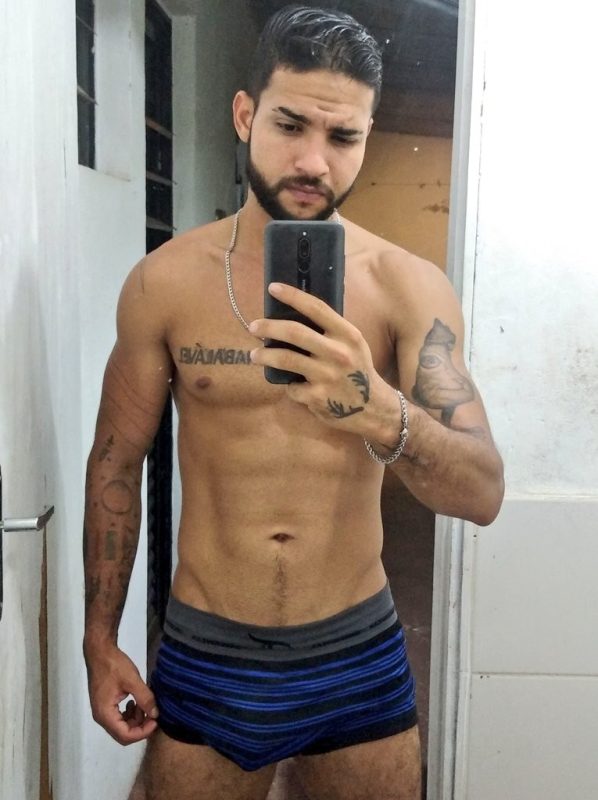 Alex Wolf 2