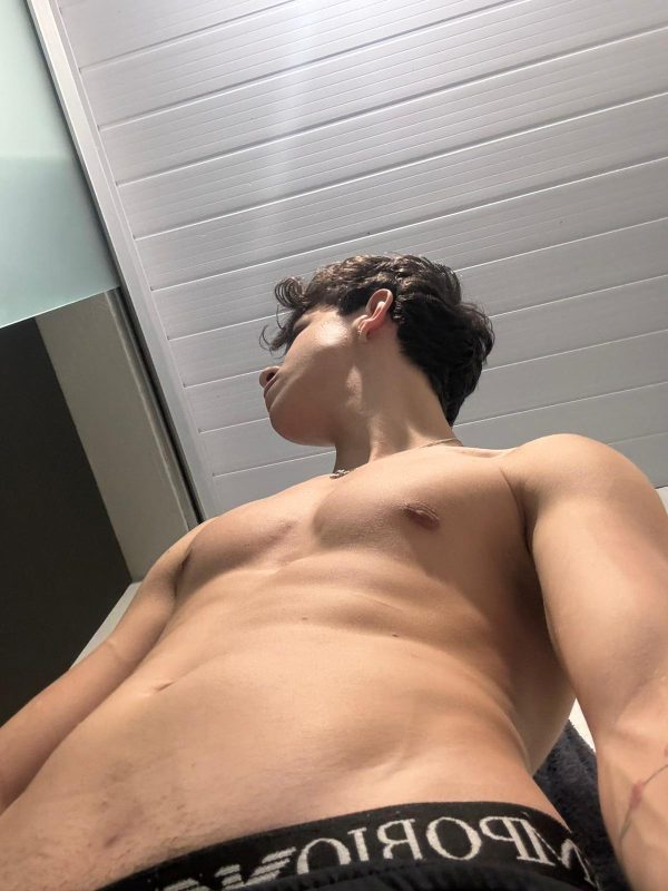 Abel Fernandez 9