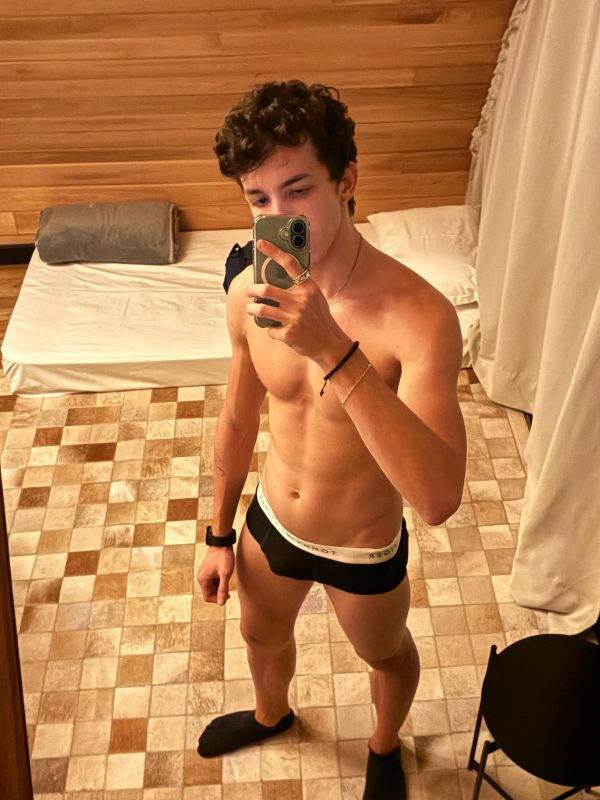 Abel Fernandez 4