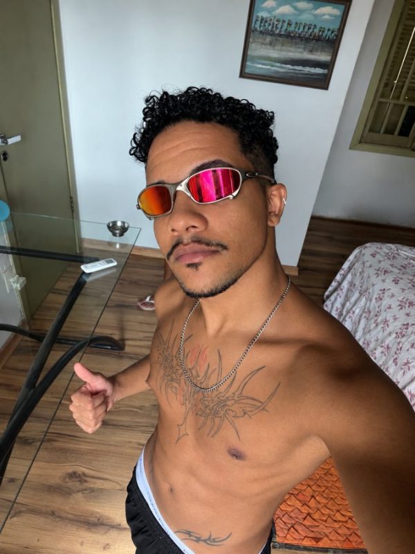 Yan Castro 22cm 3